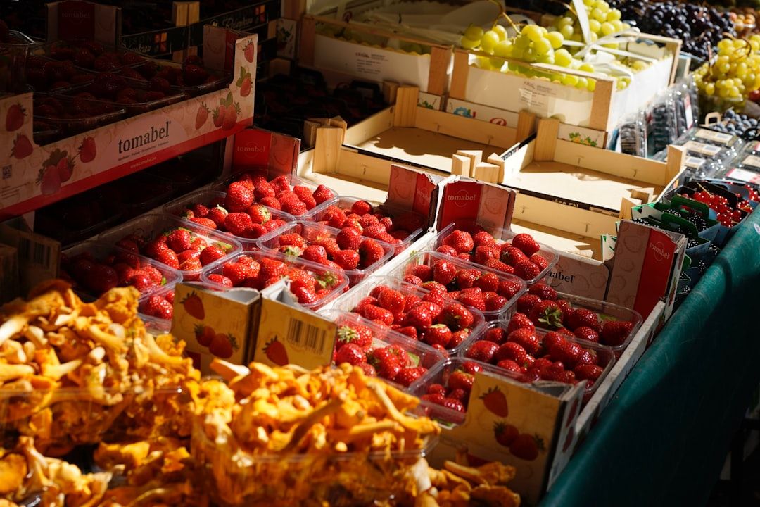 The market streets in Paris