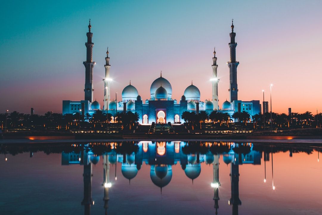 Abu Dhabi in Dubai
